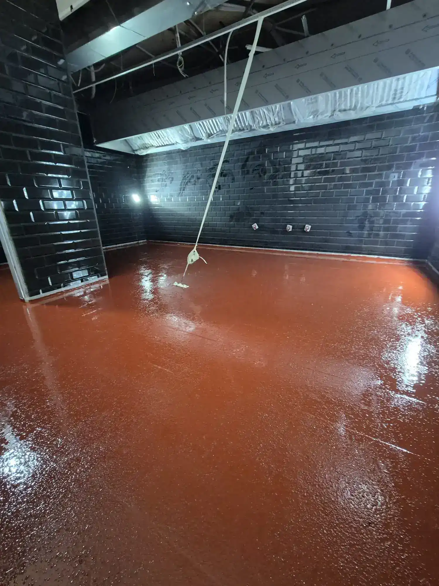 Baño renovado con resina epóxica