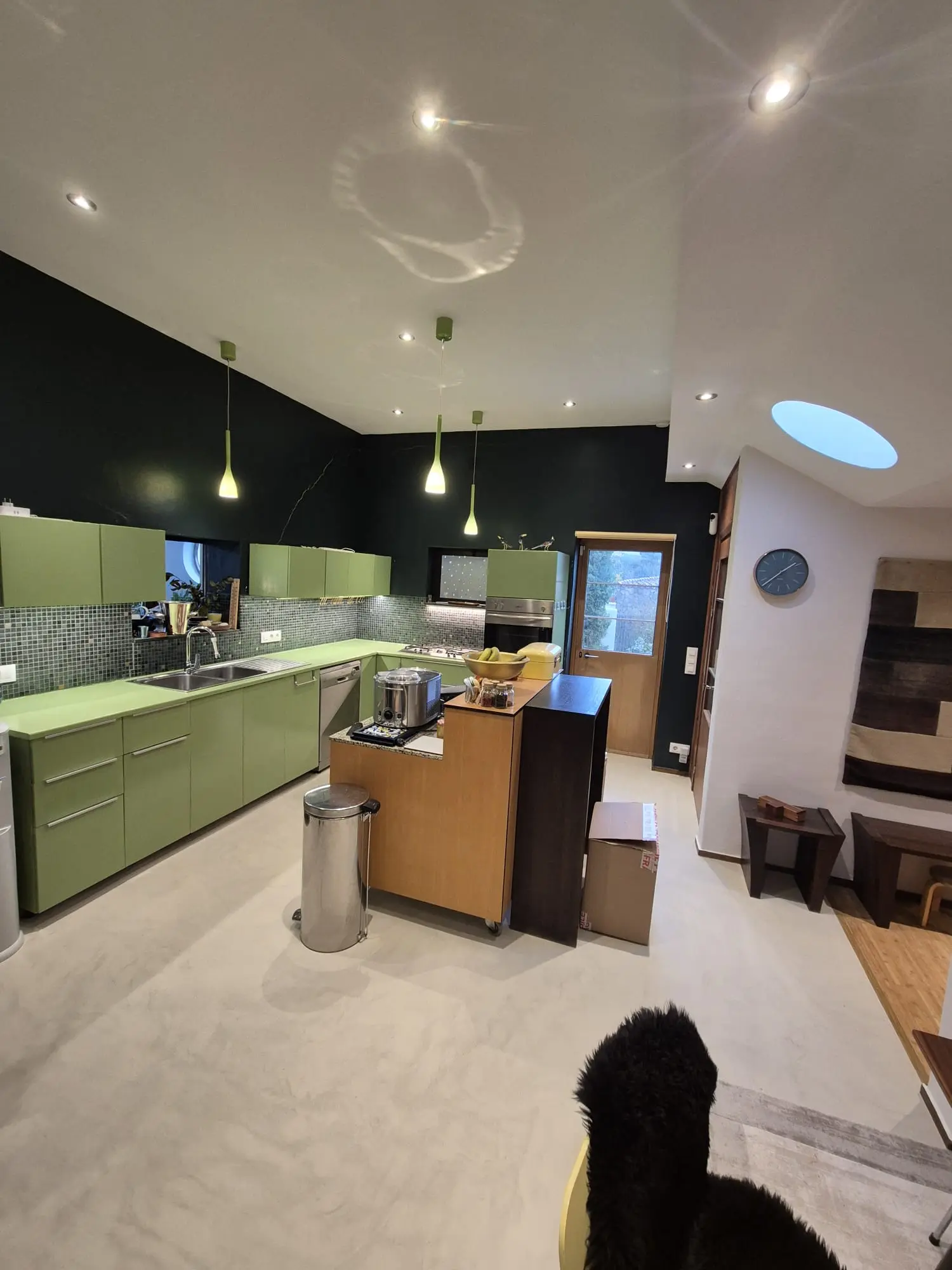 Cocina renovada con resina epóxica